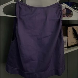 purple tank top